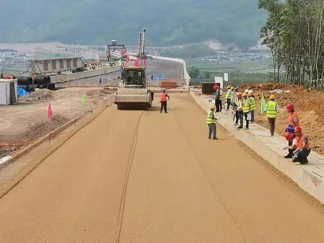 通川路基工程